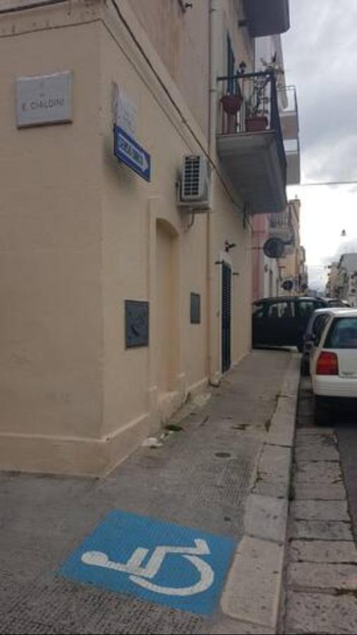 Cuore Di Puglia - Heart Of Apulia - Via Luigi Indelli 48 - Monopoli Apartment Luaran gambar